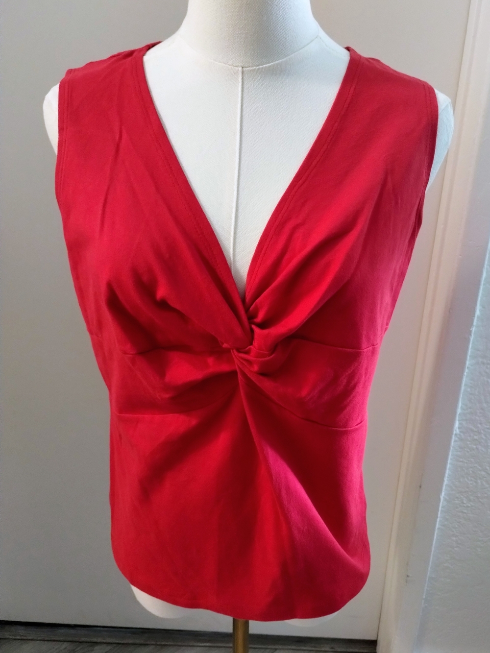 Knot-Front Red Sleeveless Women's Camisole